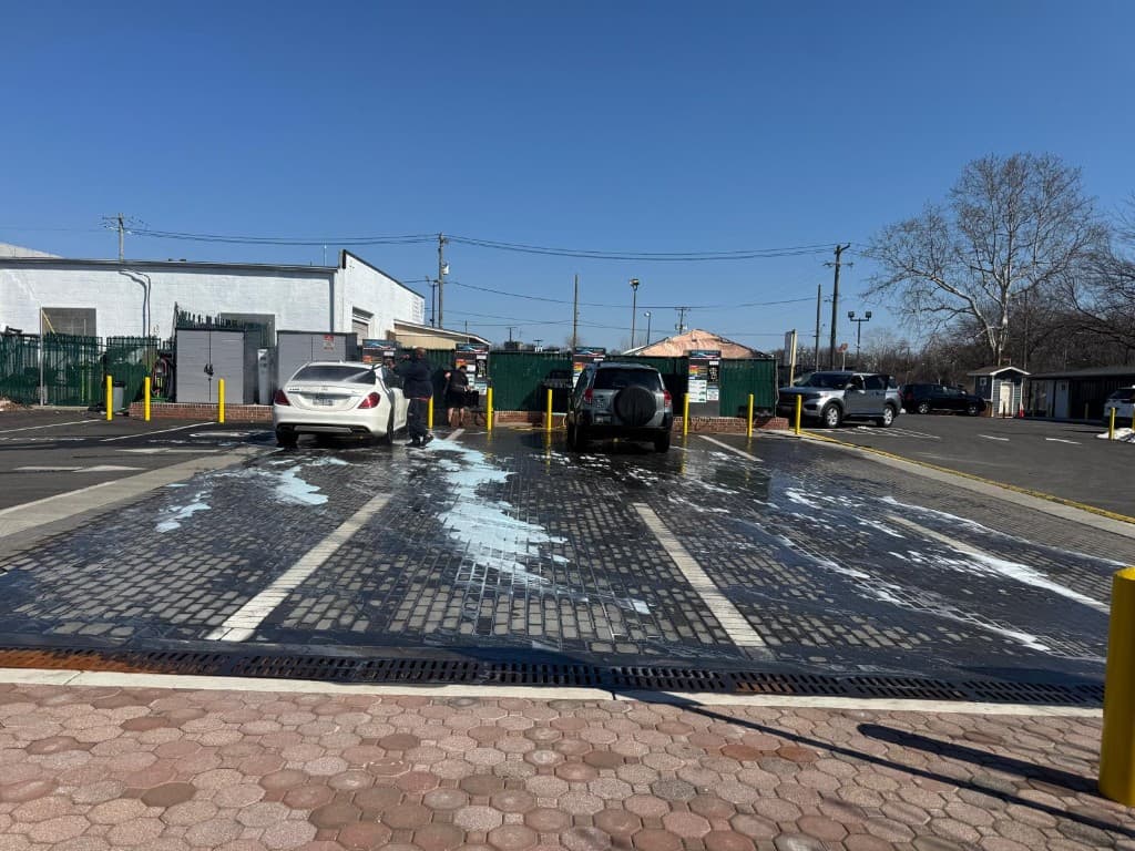 CleanRide wash bay in use